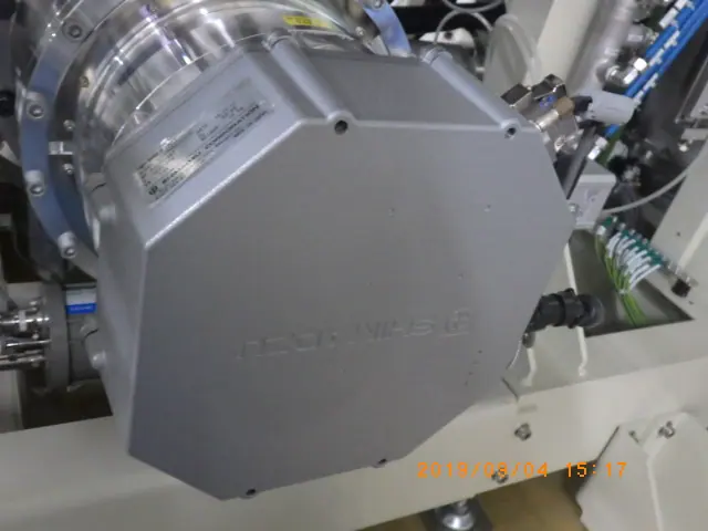 島津製作所 Shimadzu TMP-V3304LM 銘板写真(2/2)