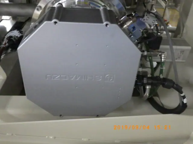 島津製作所 Shimadzu TMP-V3304LM 銘板写真(2/2)