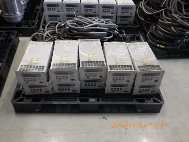 島津製作所 Shimadzu TMP-1303LM 銘板写真(2/2)