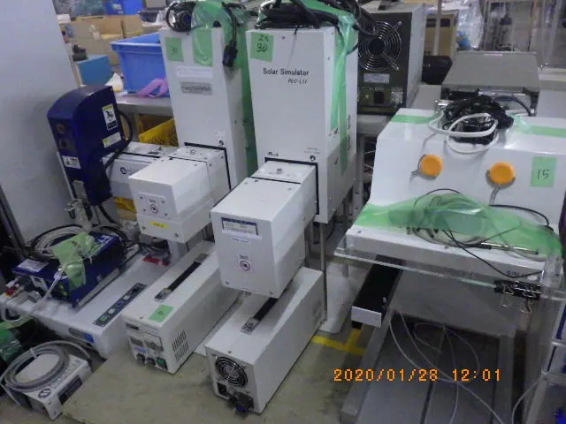 Peccell Technologies PEC-L11 外観写真(1/2)