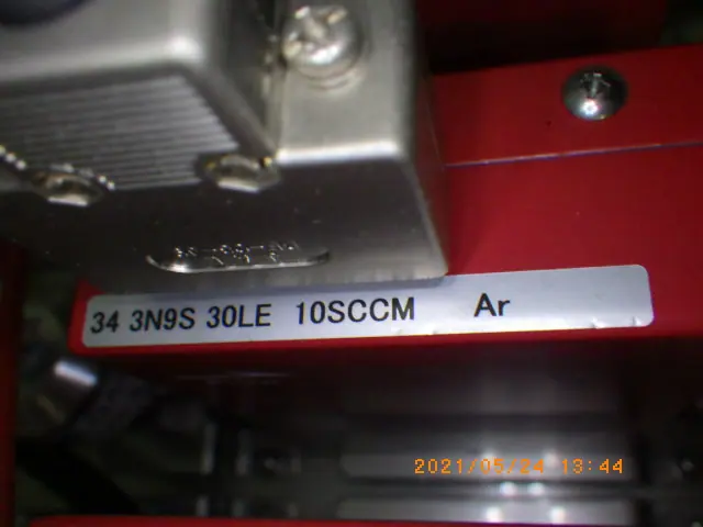 堀場エステック Stec SEC-E40 銘板写真(2/2)