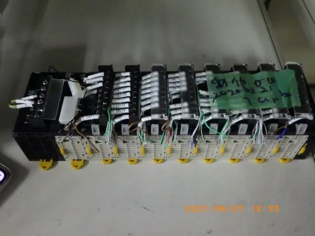 オムロン Omron SYSMAC CJ1M CPU13 外観写真(2/8)