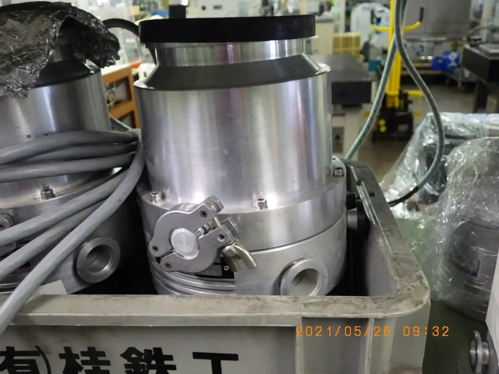 ライボルト Leybold Turbovac360H 外観写真(1/2)
