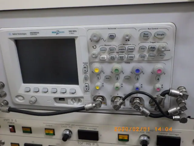 キーサイト(HP/アジレント) Keysight DSO6054A 外観写真(1/2)