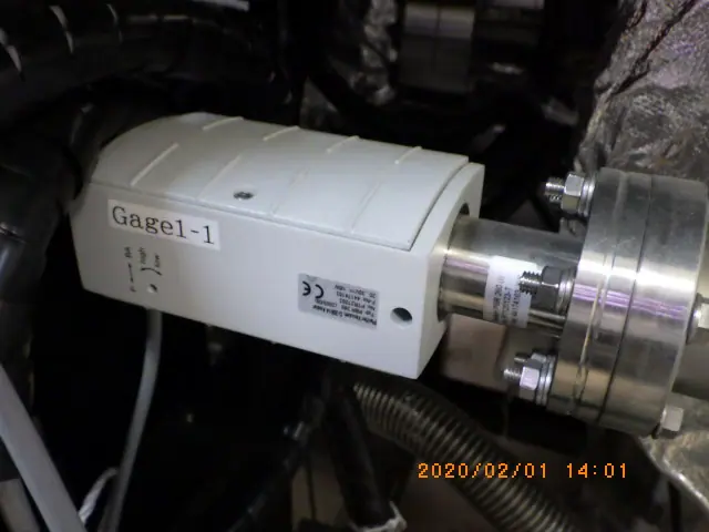 ファイファー Pfeiffer Dual Gauge 銘板写真(2/2)