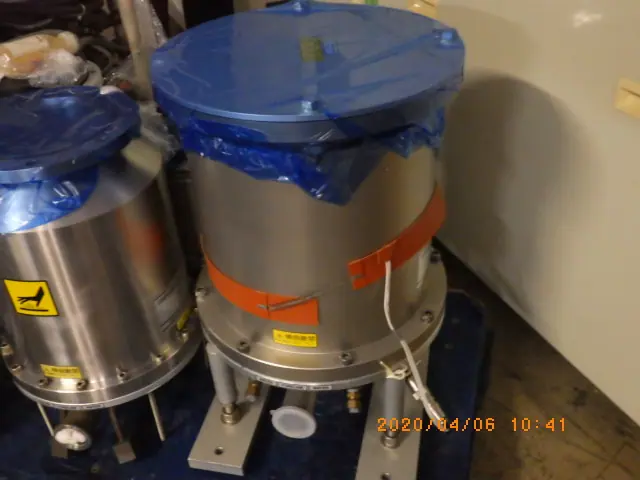 大阪真空機器製作所 TH1502 外観写真(1/2)