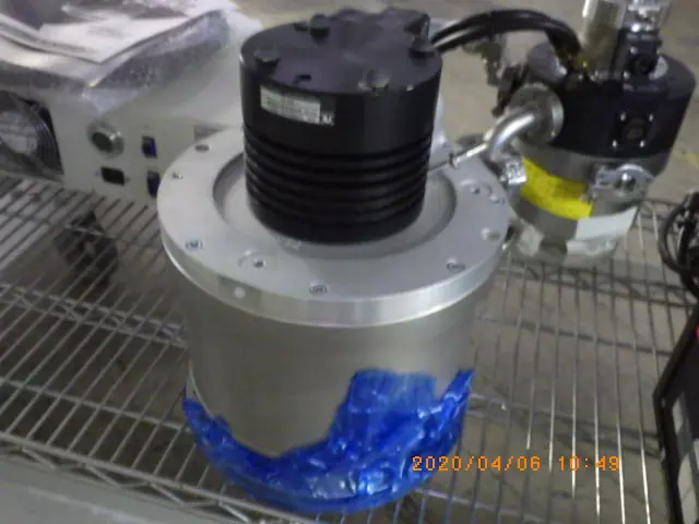 ライボルト Leybold TURBOVAC1000C 外観写真(1/2)