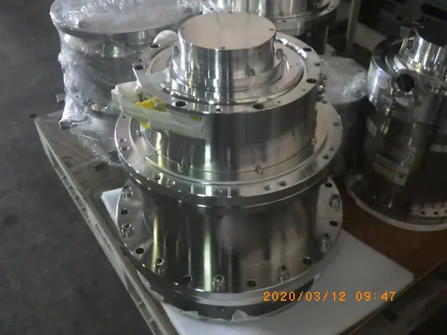 島津製作所 Shimadzu TMP-3203 外観写真(1/2)