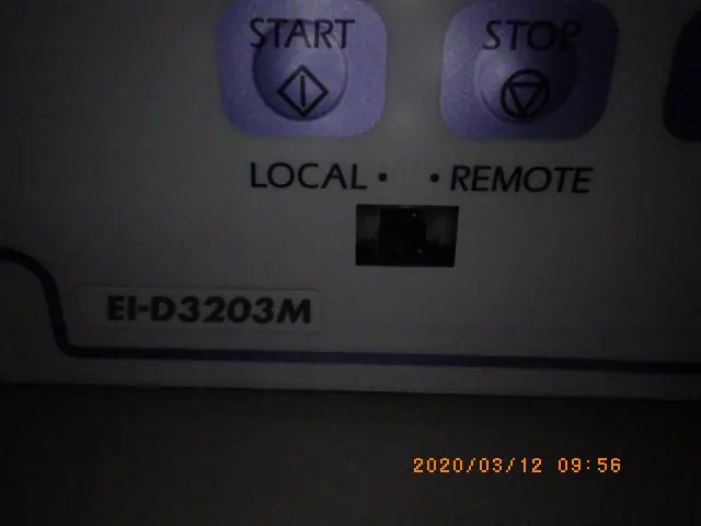 島津製作所 Shimadzu EI-D3203M 銘板写真(2/2)