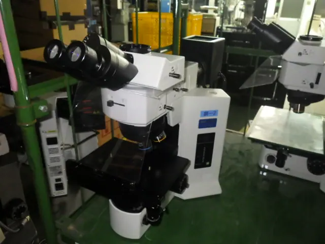 オリンパス Olympus BX51M 外観写真(1/2)