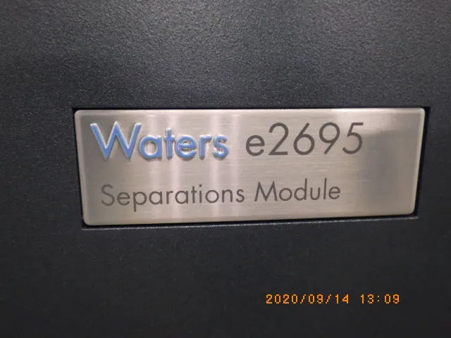 ウォーターズ Waters e2695 銘板写真(2/2)