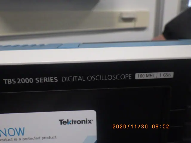 テクトロニクス Tektronix TBS2000SERIES 銘板写真(2/2)