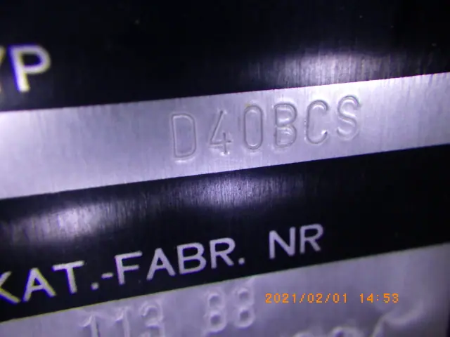 ライボルト Leybold D40BCS 銘板写真(2/2)