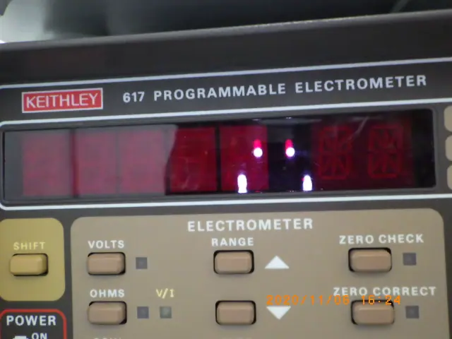 ケースレイ Keithley 617 銘板写真(2/2)