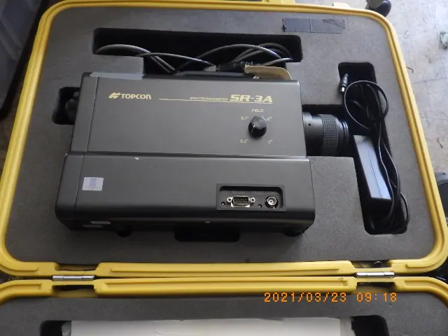 トプコン Topcon SR-3A 外観写真(1/2)