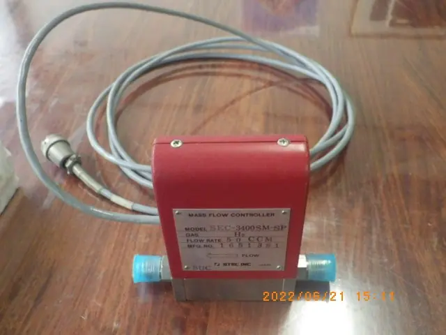 堀場エステック Stec SEC-3400SM-SP 外観写真(2/7)