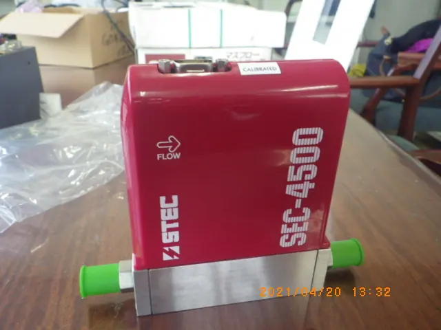 堀場エステック Stec SEC-4500 MO-SUC-082 外観写真(1/2)