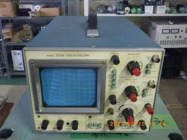 菊水電子工業 Kikusui 5512A 外観写真(1/2)