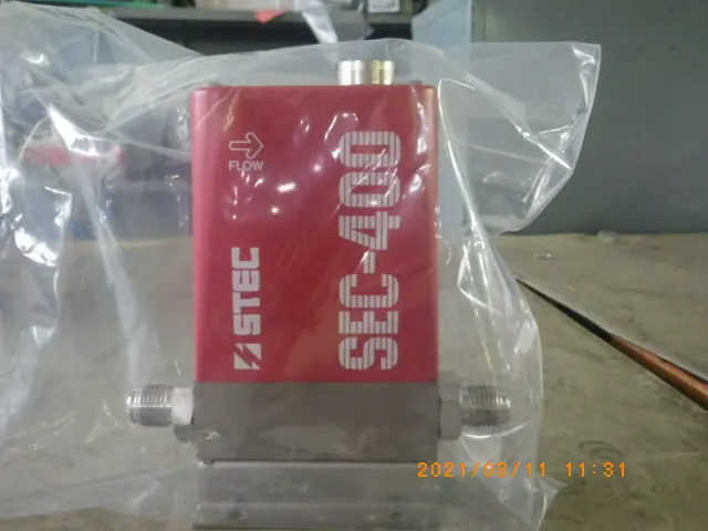 堀場エステック Stec SEC-410-CP 外観写真(1/2)