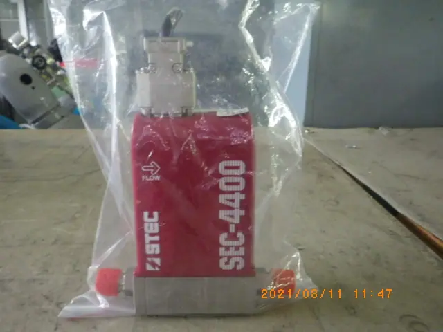 堀場エステック Stec SEC-4400MC 外観写真(1/2)