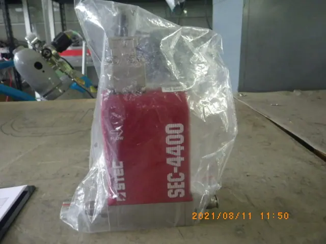 堀場エステック Stec SEC-4400MC 外観写真(1/2)