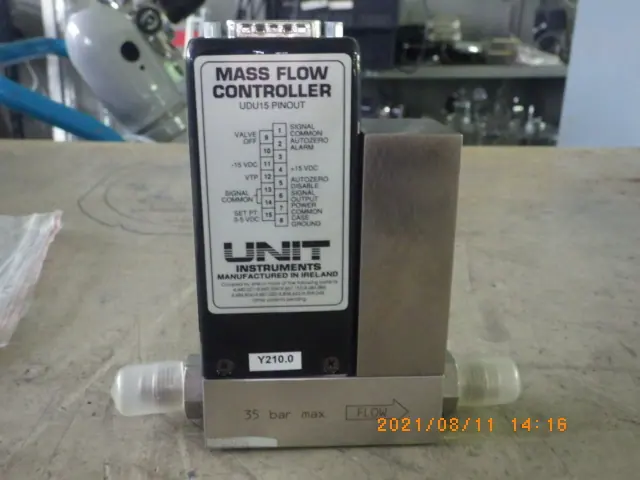 Unit UFC-1200A 外観写真(1/2)