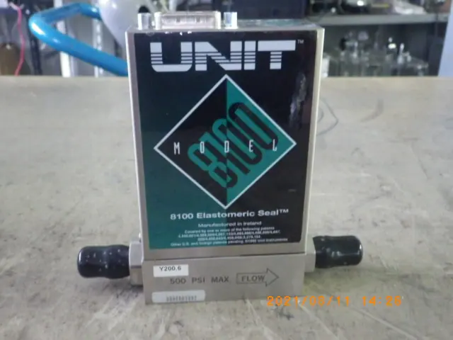 Unit UFC-8100 外観写真(1/2)