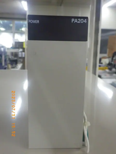 オムロン Omron C200HW-PA204 外観写真(1/2)