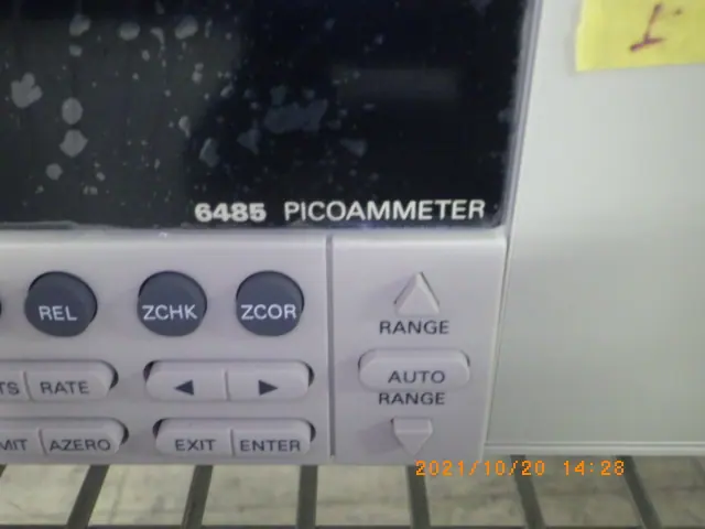 ケースレイ Keithley 6485 銘板写真(2/2)