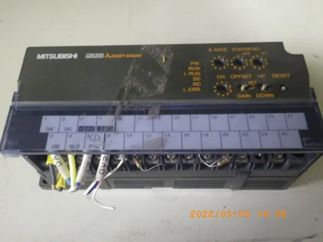 三菱電機 Mitsubishi AJ65BT-64DAV 外観写真(1/2)