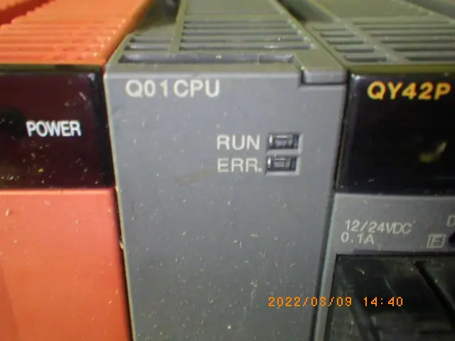 三菱電機 Mitsubishi Q01CPU 銘板写真(2/2)