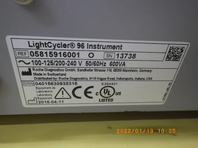 日本ジェネティクス LightCycler 96 銘板写真(2/2)