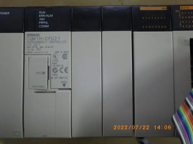 オムロン Omron CQM1H-CPU21 外観写真(1/2)