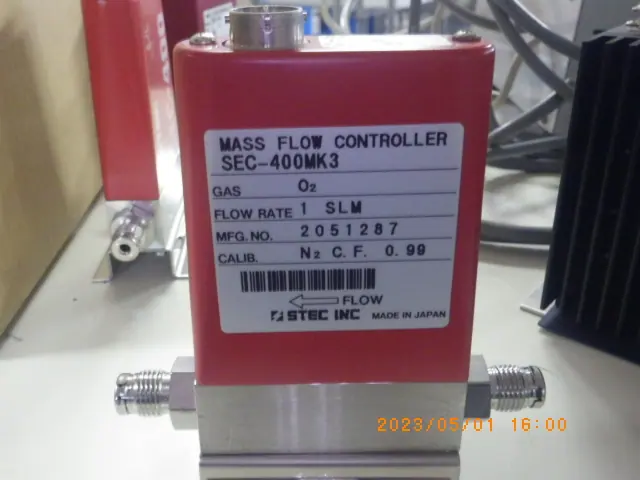 堀場エステック Stec SEC-400MK3 外観写真(1/2)