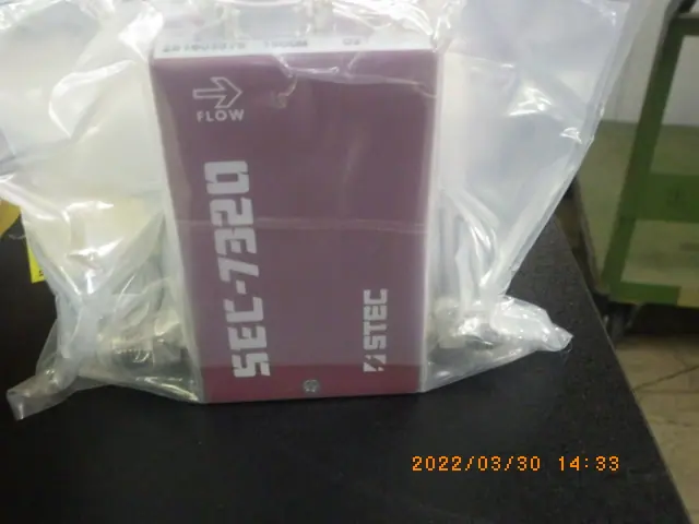 堀場エステック Stec SEC-7320M 外観写真(1/2)