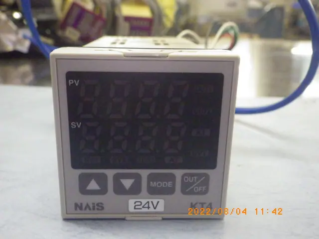 松下電工 AKT4212100 外観写真(1/2)