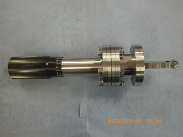 アネルバ ANELVA 直線導入機 外観写真(1/2)