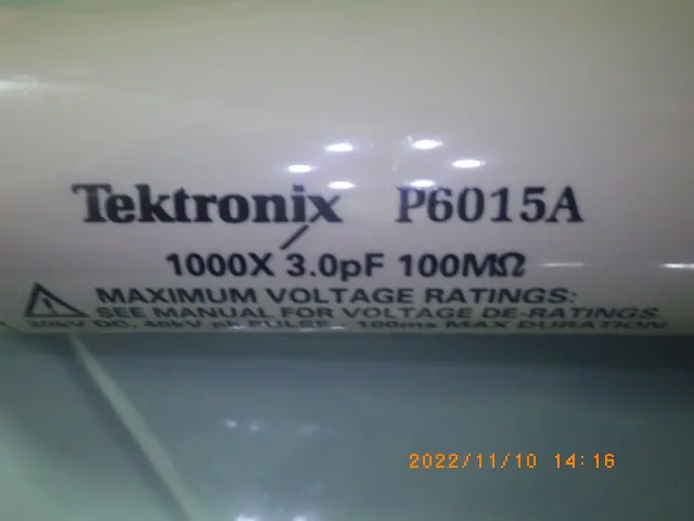 テクトロニクス Tektronix P6015 銘板写真(2/2)