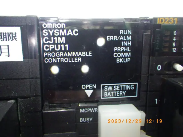 オムロン Omron SYSMAC CJ1M CPU11 銘板写真(2/2)
