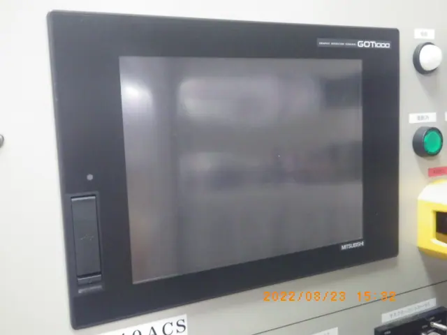 三菱電機 Mitsubishi GOT1000 外観写真(1/2)