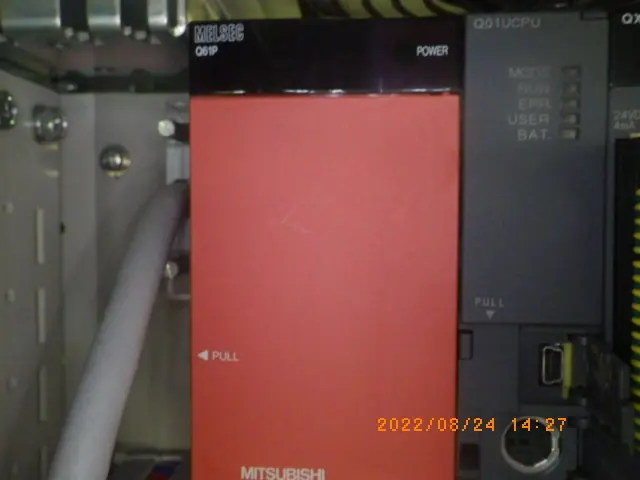 三菱電機 Mitsubishi Q61P 外観写真(1/2)