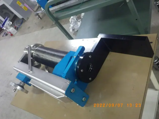 直線導入機 銘板写真(2/2)