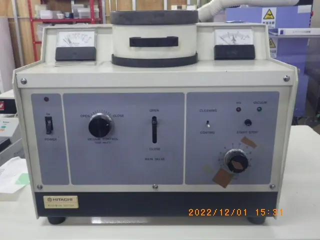 日立 Hitachi E101 外観写真(1/2)