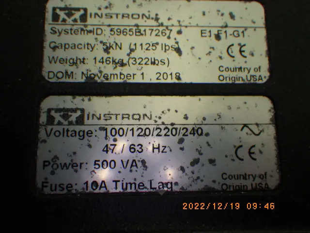 インストロンINSTRON モデル5965 銘板写真(2/2)