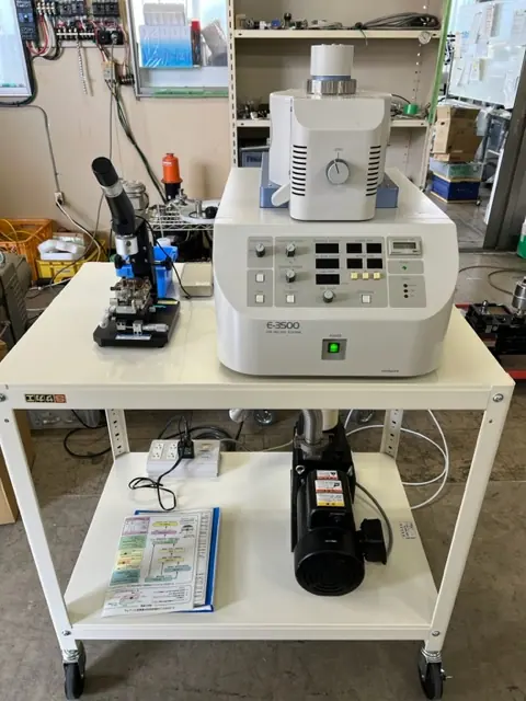 日立 Hitachi E-3500 外観写真(1/2)