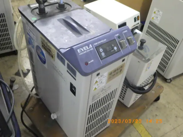 東京理化器械 Eyela CCA-1100 外観写真(1/2)