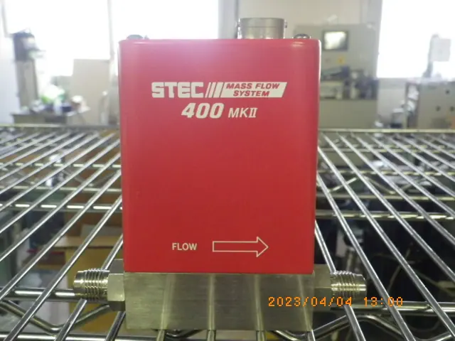 堀場エステック Stec SEC-421 外観写真(1/2)
