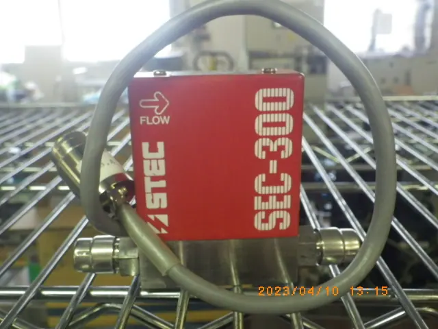 堀場エステック Stec SEC-310N1 外観写真(1/2)