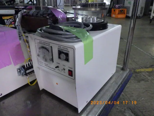真空デバイス VFD-21S 外観写真(1/2)