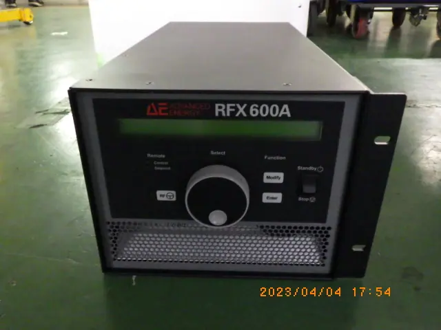 アドバンスドエナジー AE RFX600A 外観写真(1/2)